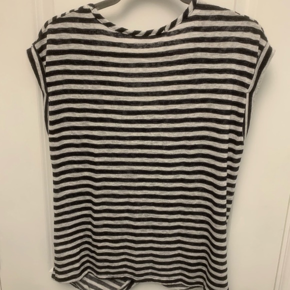 Chic Navy and White Striped Top - Picture 2 of 2